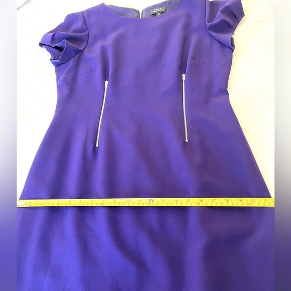 Tahari Purple Dress With Metal Zipper Accents Round Neck Half Sleeves Size 14 - Picture 10 of 15